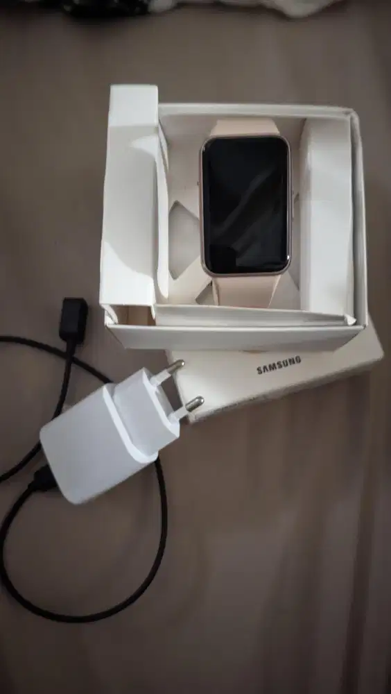 Samsung Galaxy Fit 3 – Like New – Baru Pakai Beberapa Hari