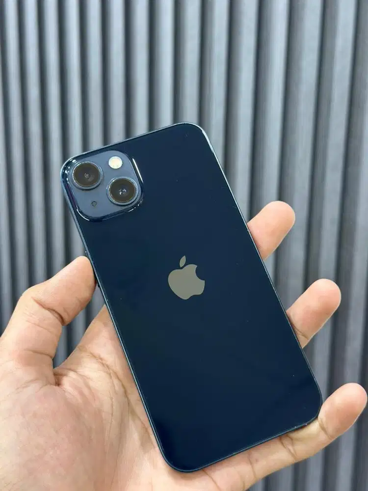 iPhone 13 128Gb iBox