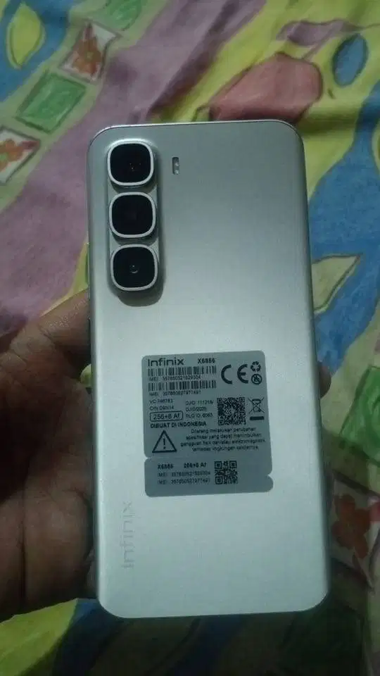 Infinix hot 60pro+ 8/256