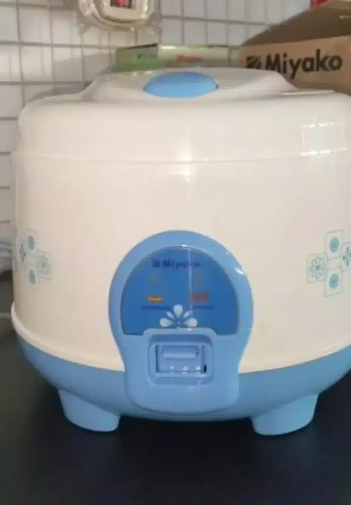 Magicom normal, ukuran 0.6 l