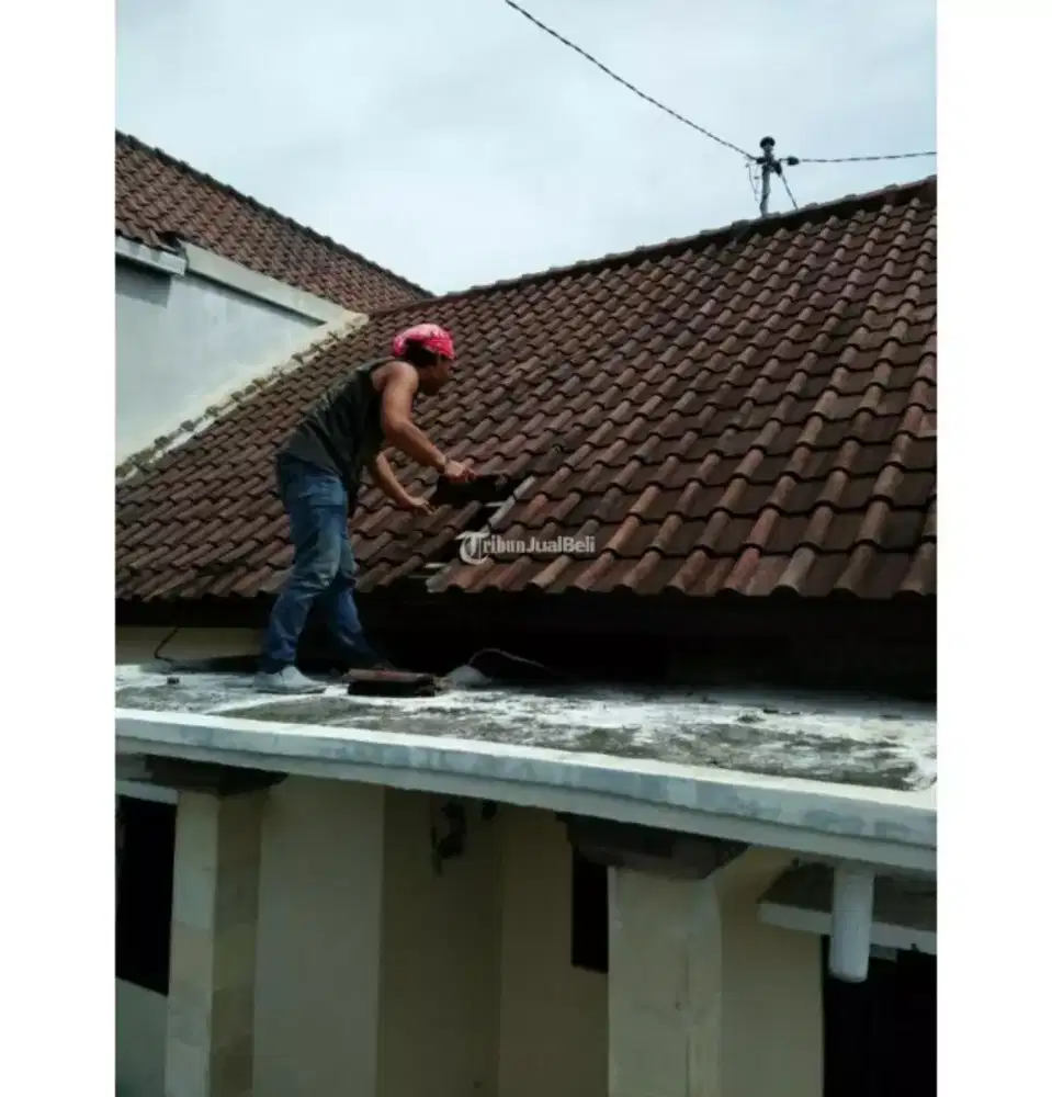 Tukang atap bocor perbaikan talang air pergantian plafon