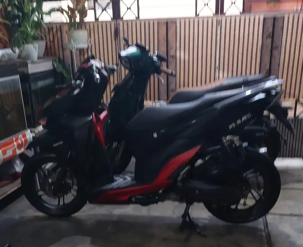 Vario 150 merah hitam 2021 bekasi kota