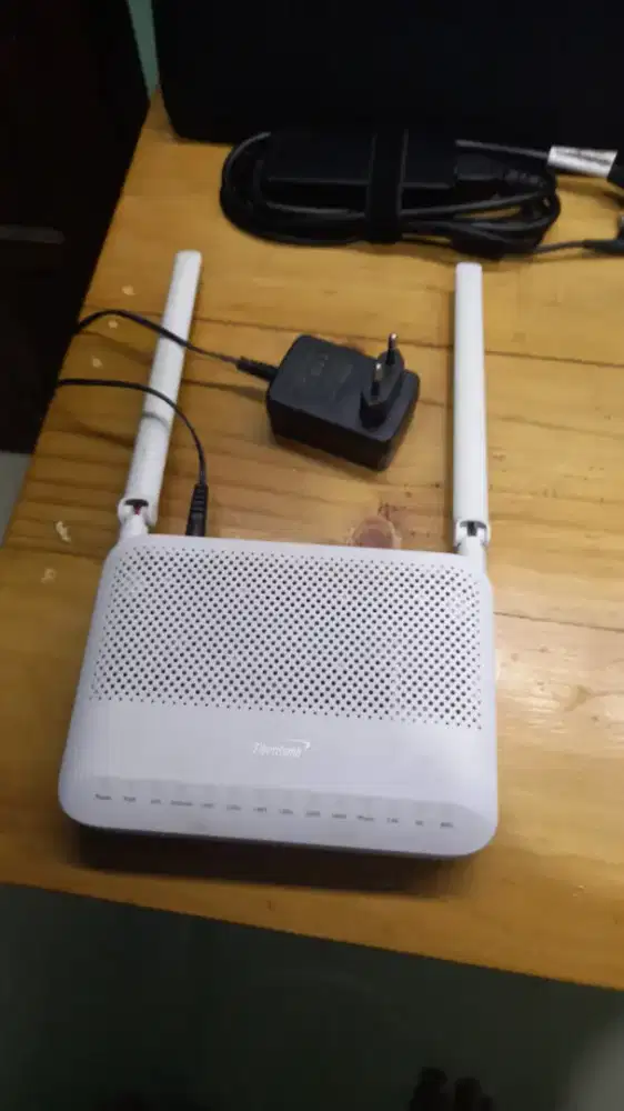 Router wifi fiberhome HG6145D2