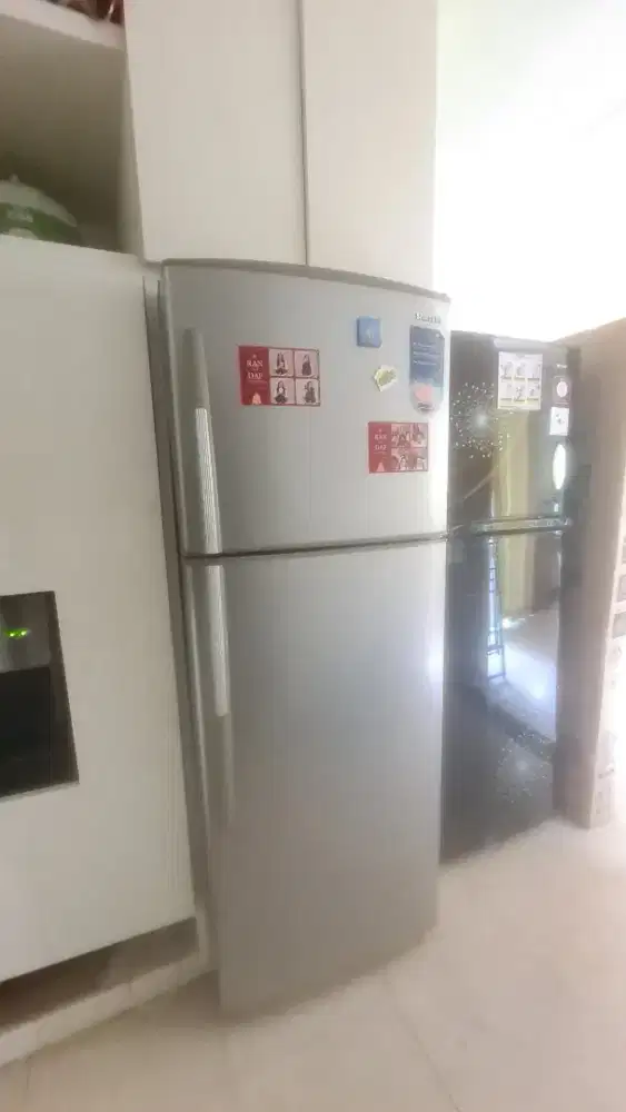KULKAS SAMSUNG 2 PINTU MULUS DINGIN