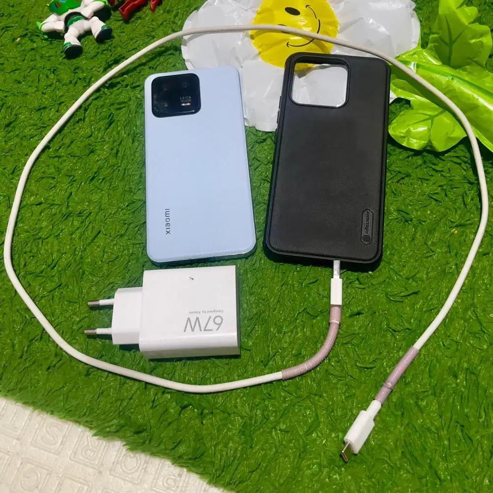 Xiaomi 13 ram 8 / 256 inter rewrite ubl hp casan setara 14t pro