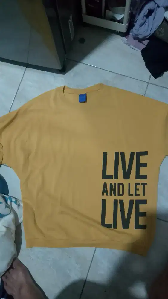 Switer pria Bhan adem