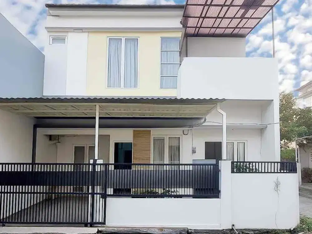 Dijual Murah Rumah Minimalis 2 Lantai Siap Huni di Simpang Darmo Permai, Surabaya Barat