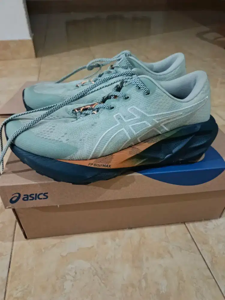 Asics novablast 5tr