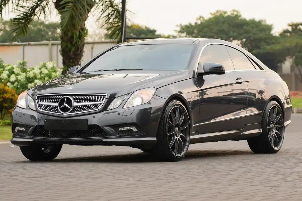 Mercedes Benz E350 AMG Coupe 2010 (C207)
