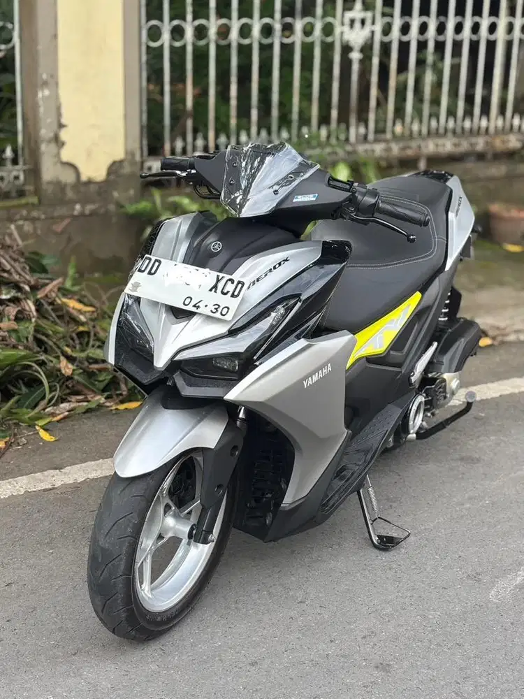 YAMAHA AEROX ALPHA WARNA SILVER