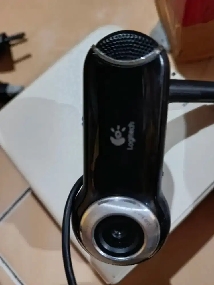 Jual satu set kamera Logitech sama sepiker Logitech