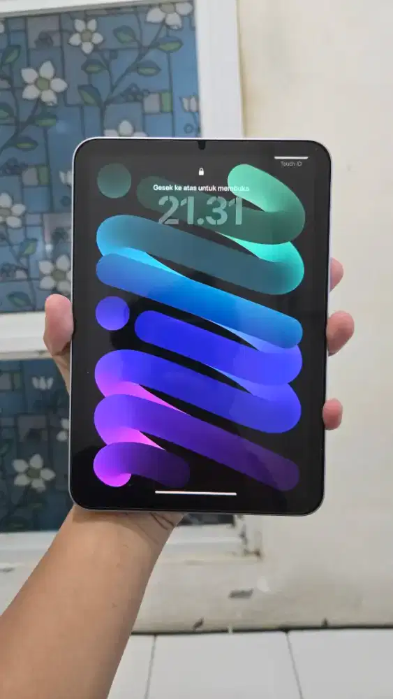 ipad Mini 7 128GB like new