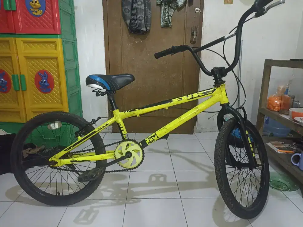 Jual Otoped + Sepeda type BMX brand Genio Fury Ukuran 20