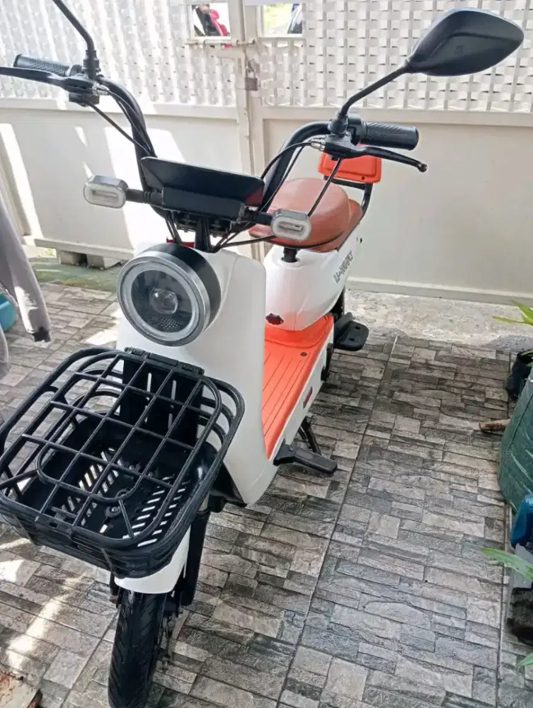 Sepeda listrik Uwinfly