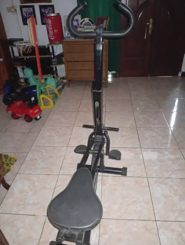 Alat olahraga fitness