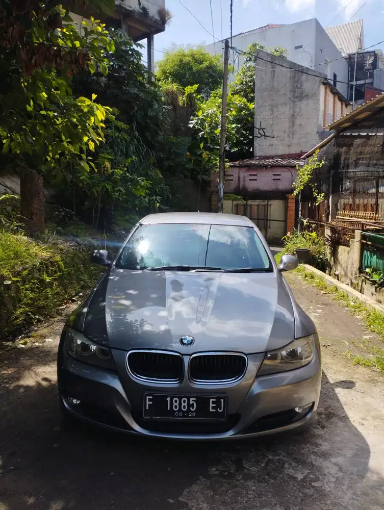 BMW E90 LCI 2010 Excellent 2011 2009 Silver BMW Second Jual Cepet Bu