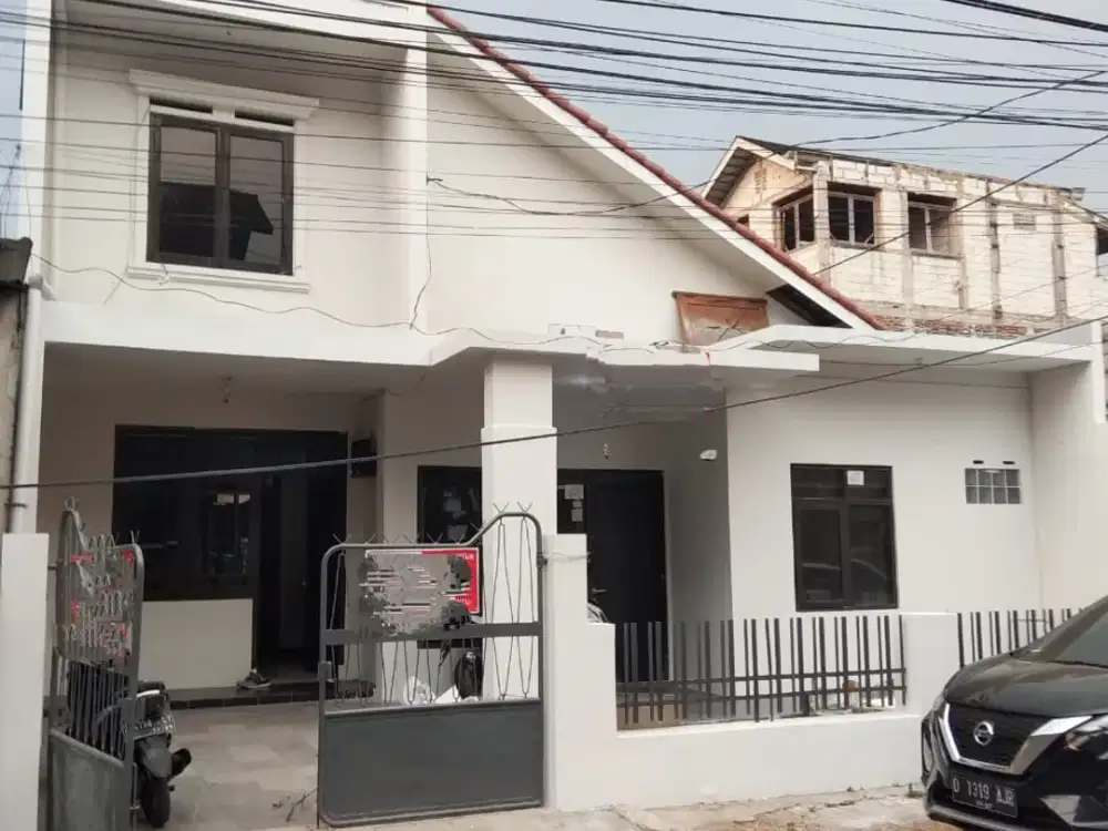 Rumah Strategis Jalan Lebar Dekat Talagabodas Lodaya Bandung