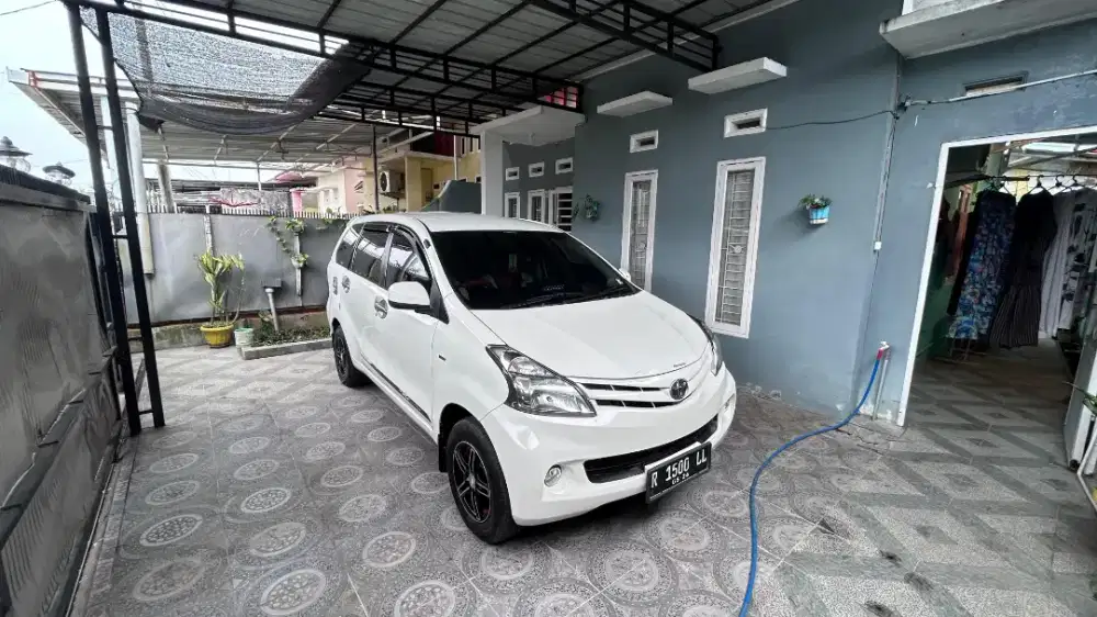 Toyota Avanza 2013 1.3 E