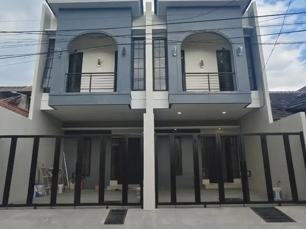 Rumah siap huni di perumahan Nirwana eksekutif Rungkut Surabaya