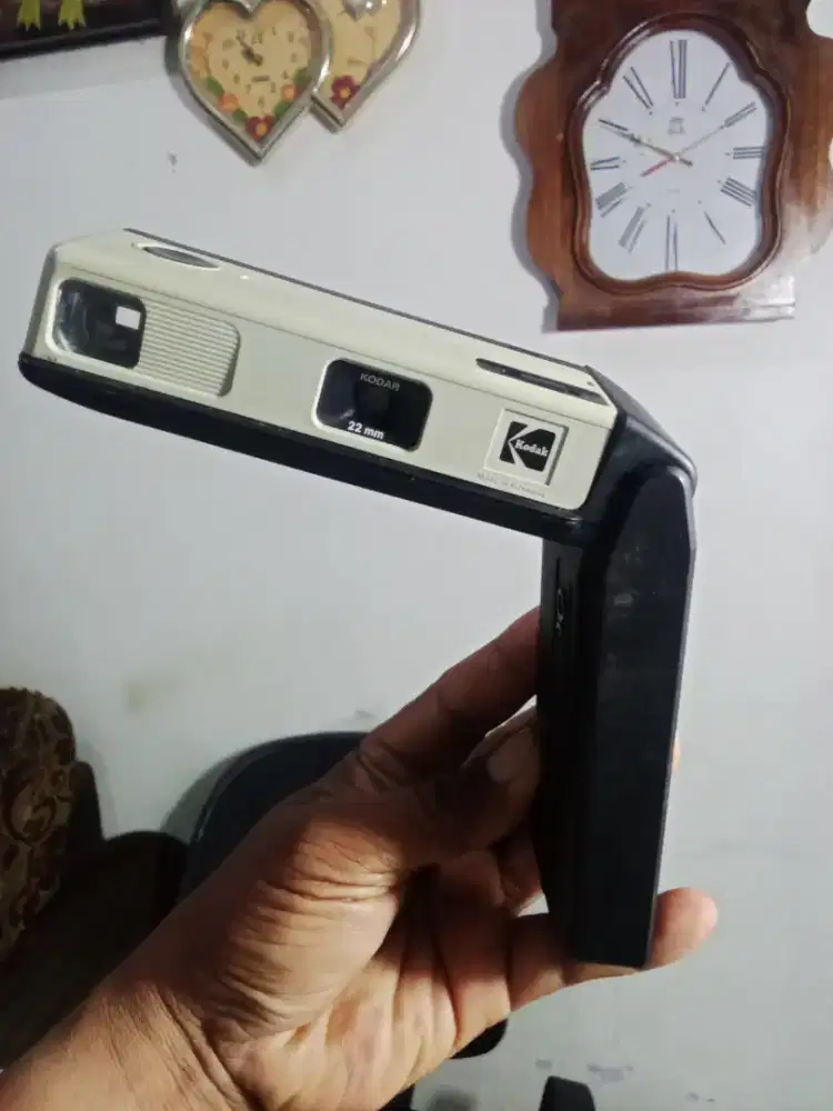 Kodak extra 100 camera pocket analog