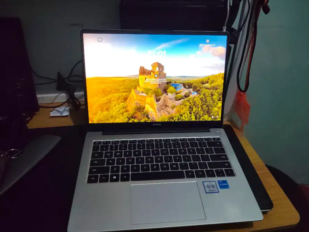 Huawei matebook D14