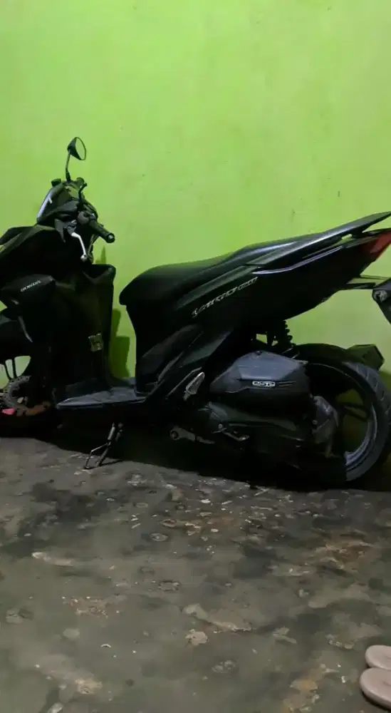 Dijual vario 150 led new 2018 , kondisi super , km low .