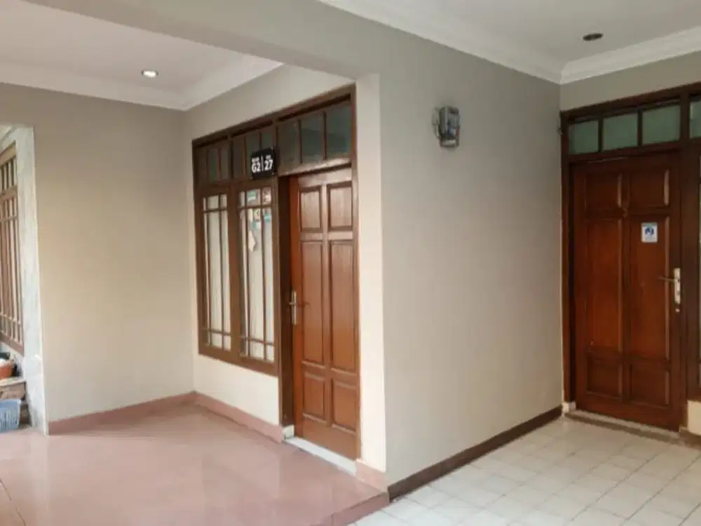 Rumah 2 Lantai Bagus Siap Huni di Margahayu Raya Bandung