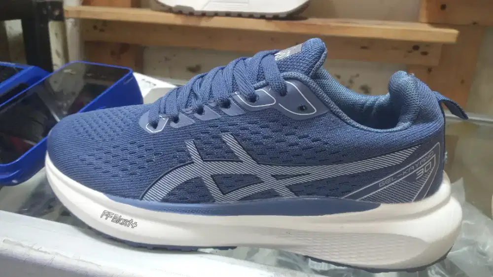 Asics sport blue