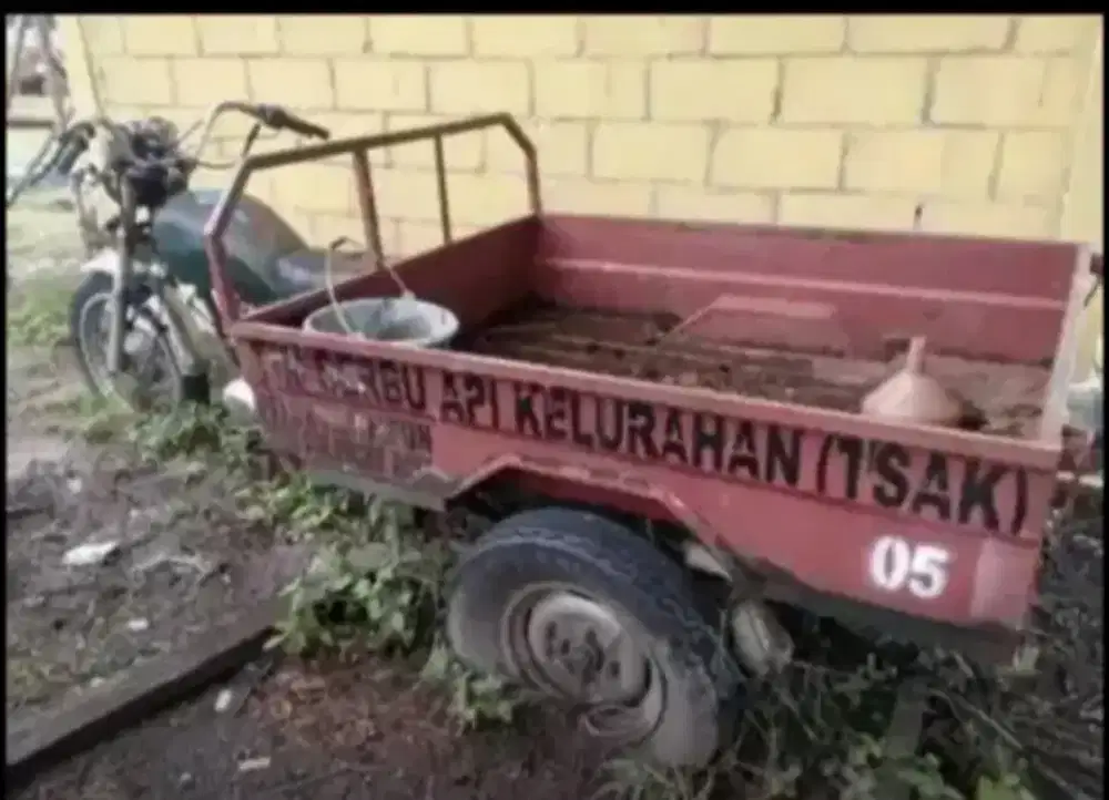 DI CARI UNTUK DIBELI VIAR TOSSA KAISAR KONDISI APA PUN