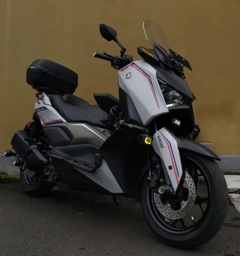 X-Max connected THN 2024 special edition