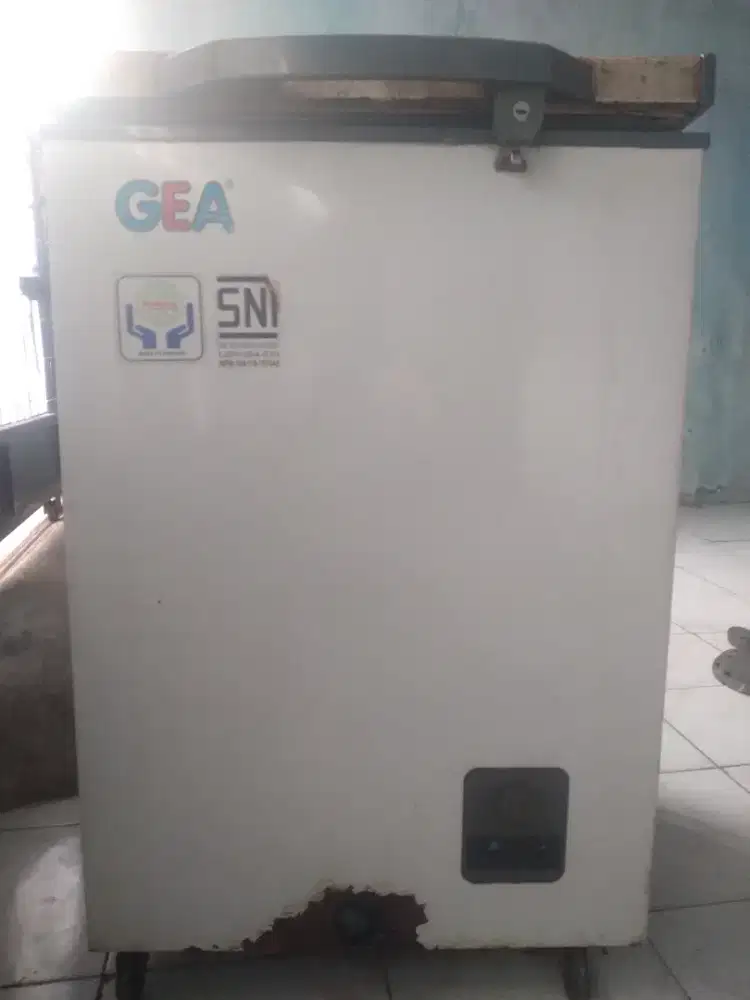 Dijual Freezer Merk Gea