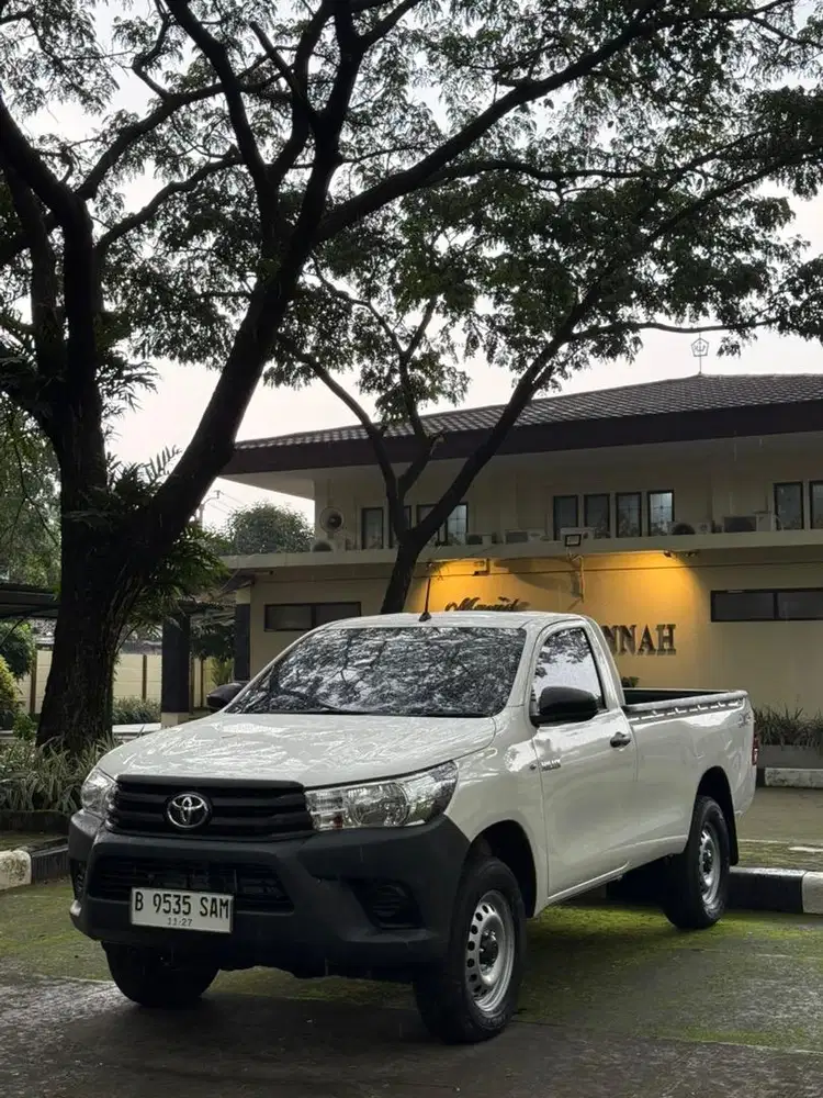 Hilux singgle cabin 4x4 tahun 2022