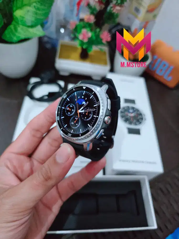 Samsung Galaxy Watch 8 Classic 46mm Black Garansi aktif smartwatch