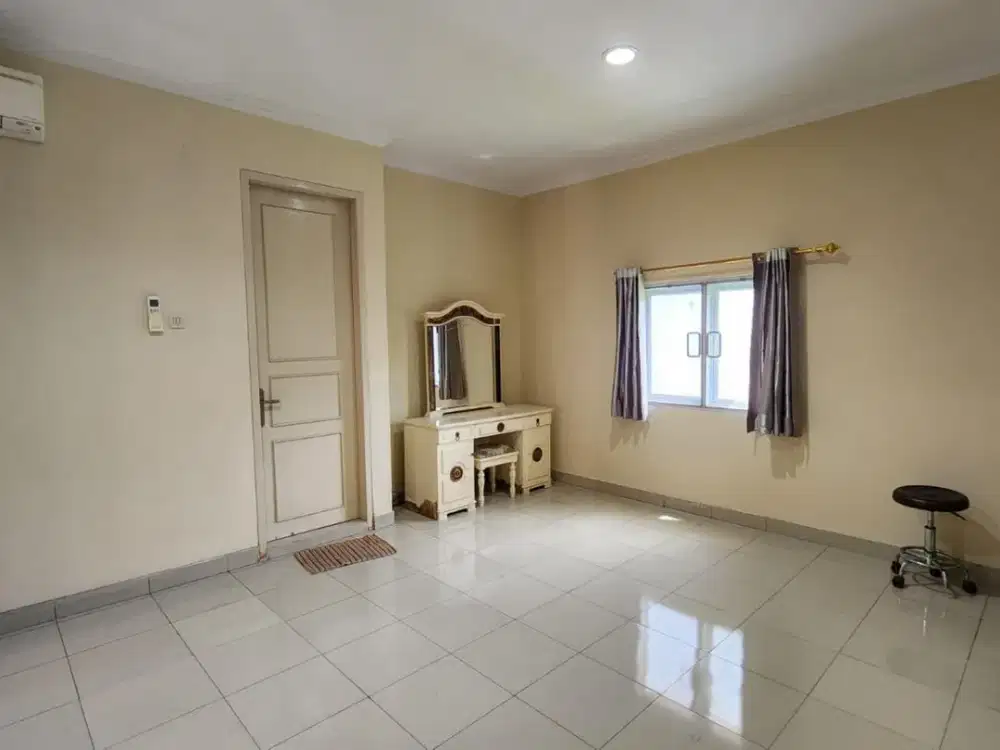 Rumah Siap Huni Kelapa Gading di Villa Permata Gading 2,5 Lantai