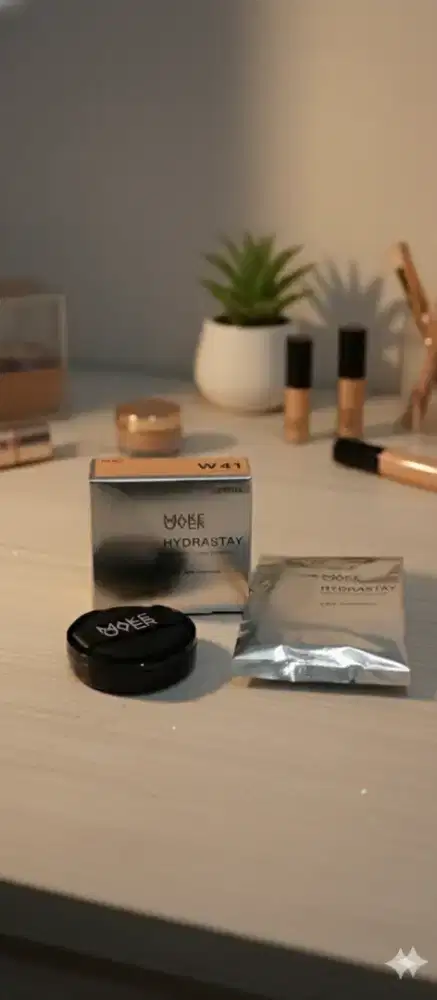 Make Over Hydrastay Prismatic Glass Cushion