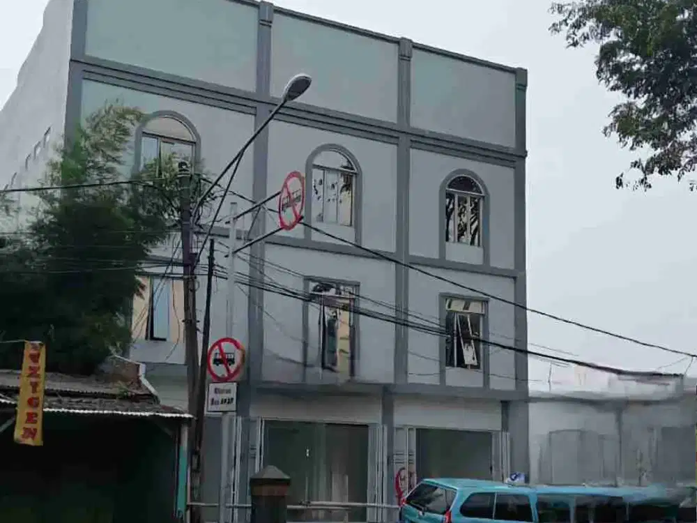 Di Jual atau Di Sewakan Mini building Ruko Gandeng 3 Jakarta timur