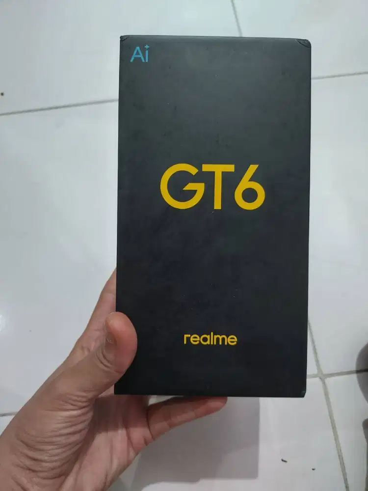 hp handphone realme gt 6 12 256