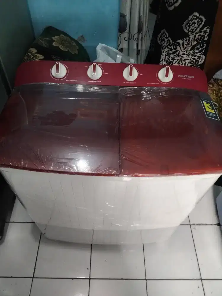 Mesin cuci merk polytron 8 kg