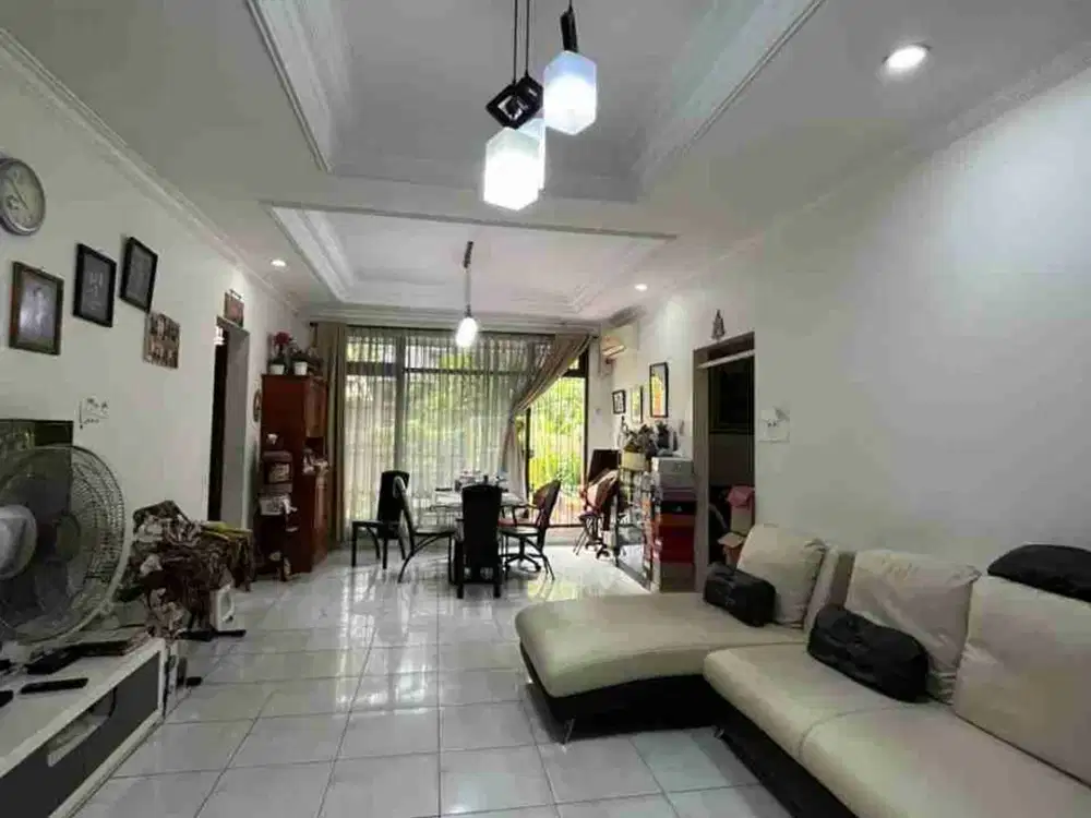 RUMAH HOEK LEBAR SIAP HUNI SUNRISE GARDEN JAKARTA BARAT