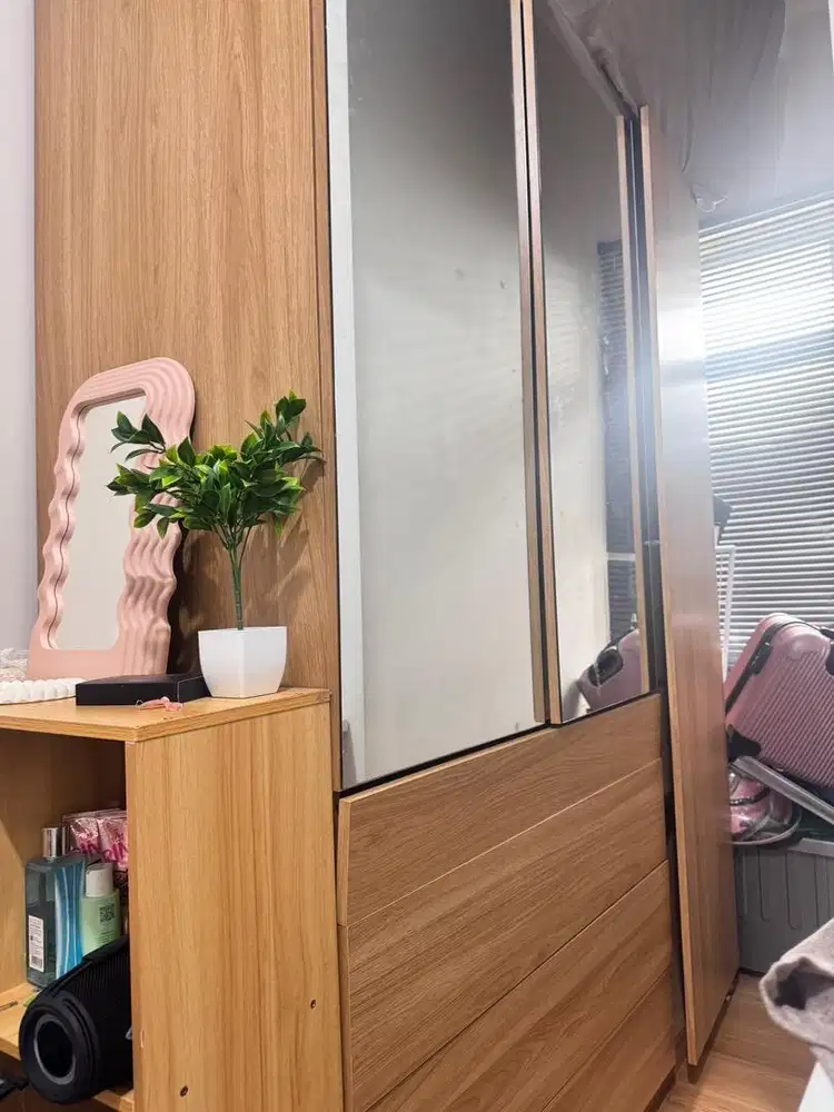 Lemari Informa 3 pintu, 3 Drawer, dan 1 Meja Setrika