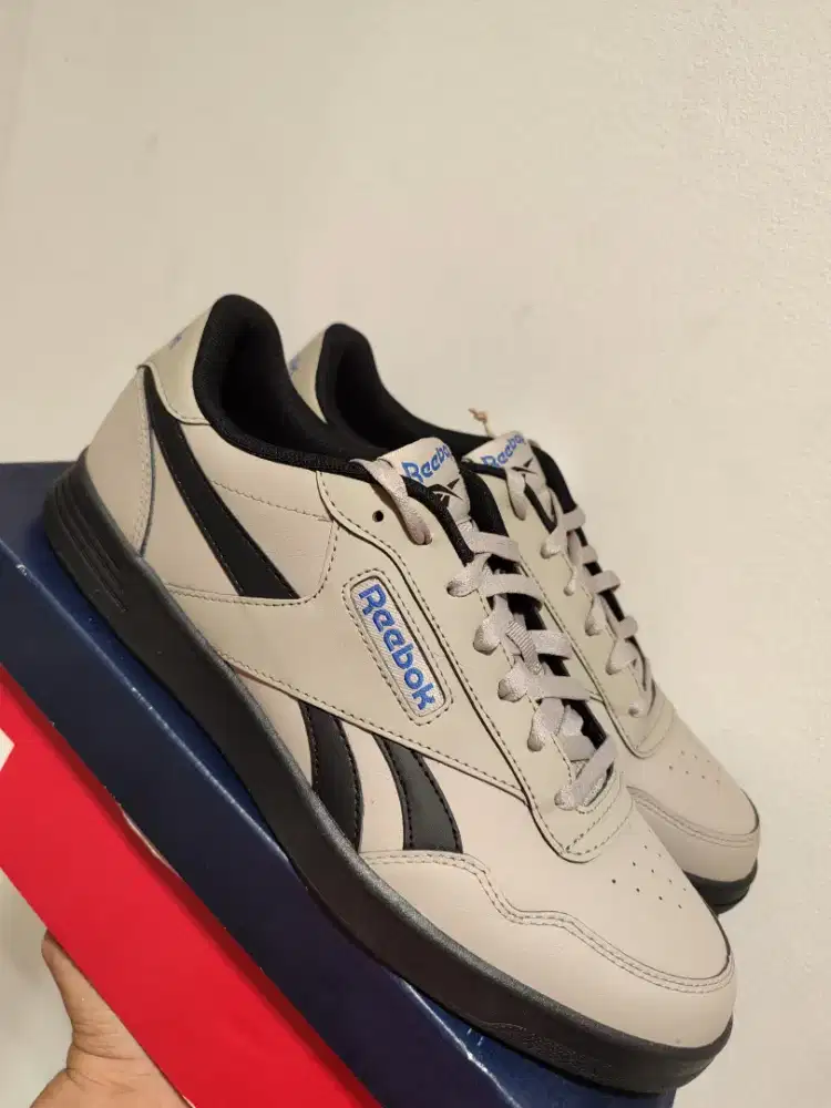 Reebok court advance