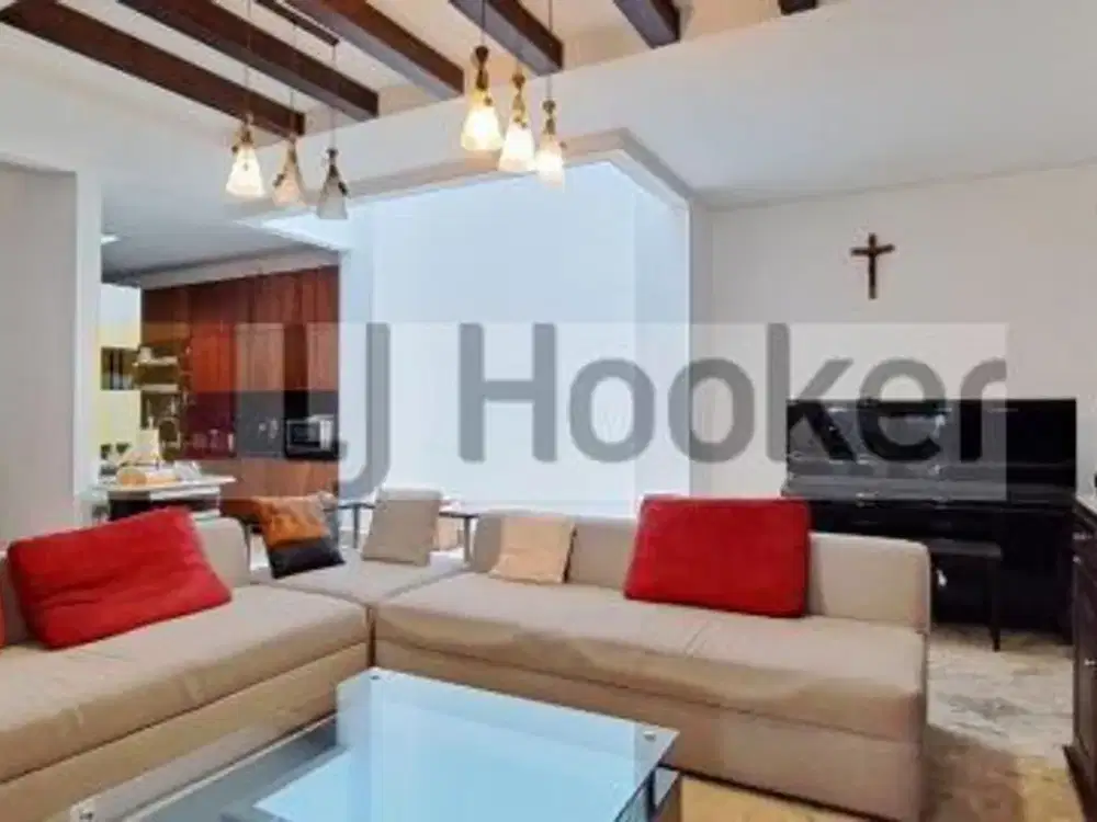 RUMAH DI KELAPA PUAN TIMUR AREA KELAPA GADING JAKARTA UTARA