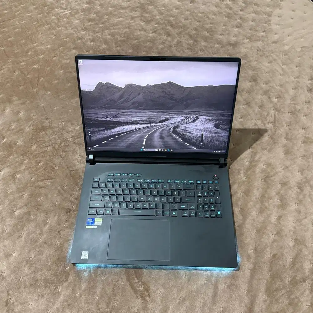 ASUS ROG STRIX SCAR 18 G835LW Laptop Gaming RTX 5080 Harga Baru 75jtan