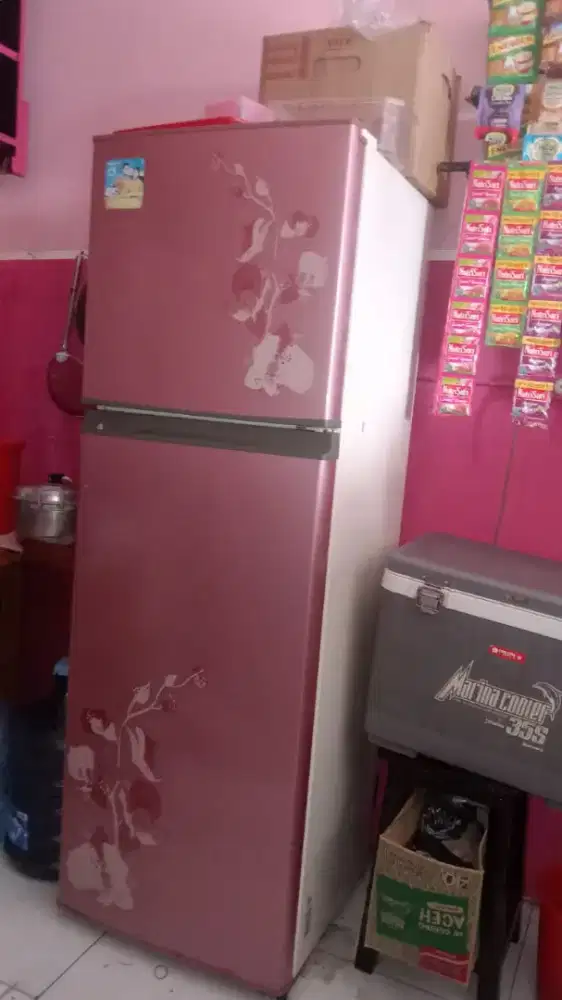 DI JUAL kulkas 2 pintu merk sharp