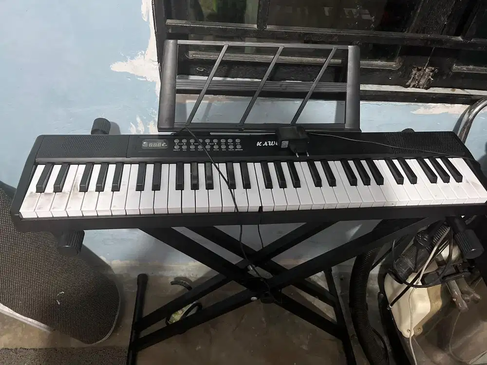 Keybird dan meja nya