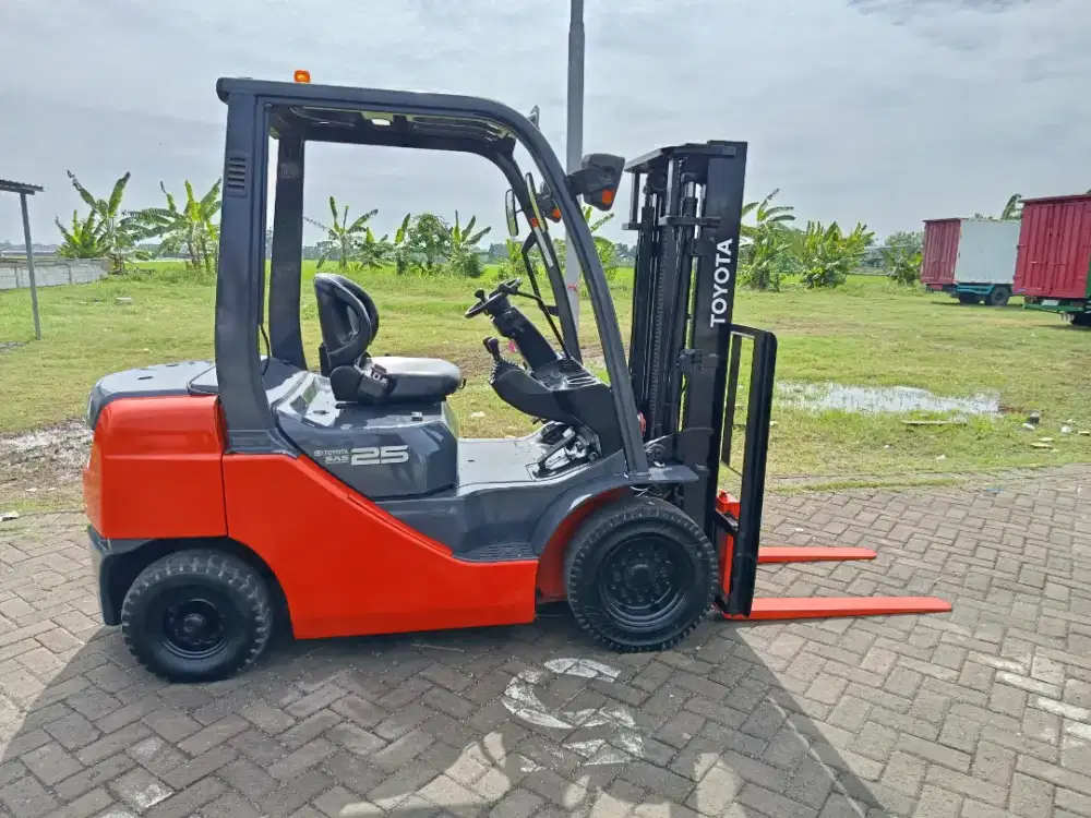 Rental forklifts