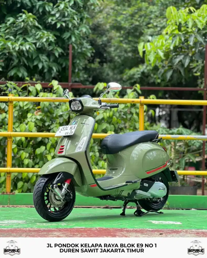 DIJUAL PIAGGIO VESPA SPRINT S 150 IGET ABS LED TH 2023 PERFECT CONDITI