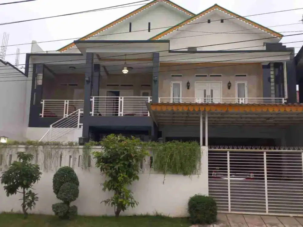 DIJUAL RUMAH SECOND TERAWAT TANAH LUAS NEGO SAMPAI JADI