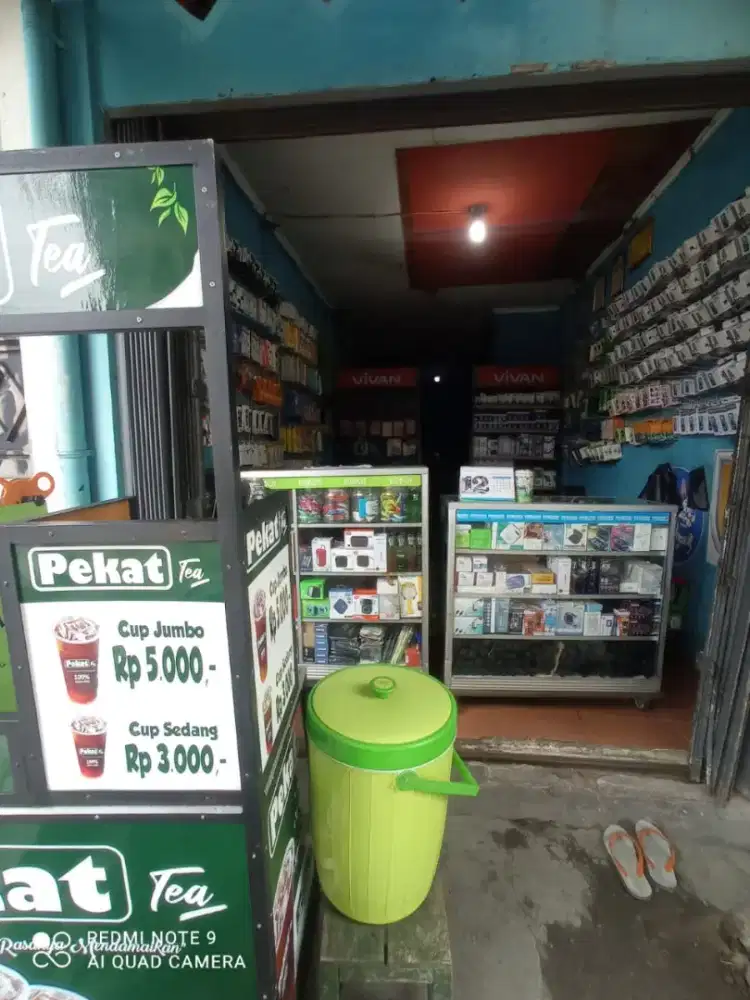 Butuh cwek single buat jaga toko max umur 25/26