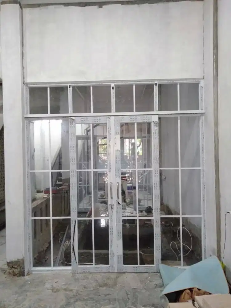 Pasang Sekat Kantor Pakai Kusen Aluminium - Alumunium - GRC- Gypsum